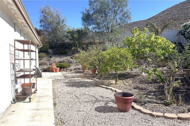 29285 Sand Creek Circle, Menifee, CA 92584