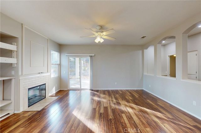 29285 Sand Creek Circle, Menifee, CA 92584
