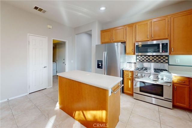 29285 Sand Creek Circle, Menifee, CA 92584