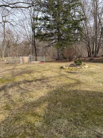 2700 Flint River Road, Lapeer, MI 48446