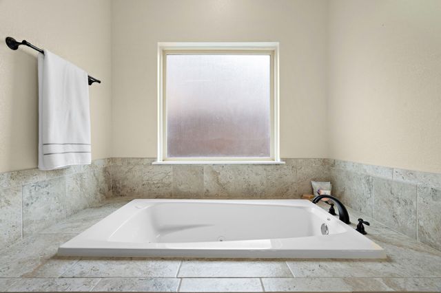 1509 Sea Breeze Lane, Azle, TX 76020