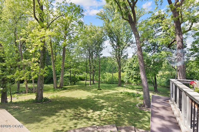 2615 E Melbourne Road, Springfield, MO 65804
