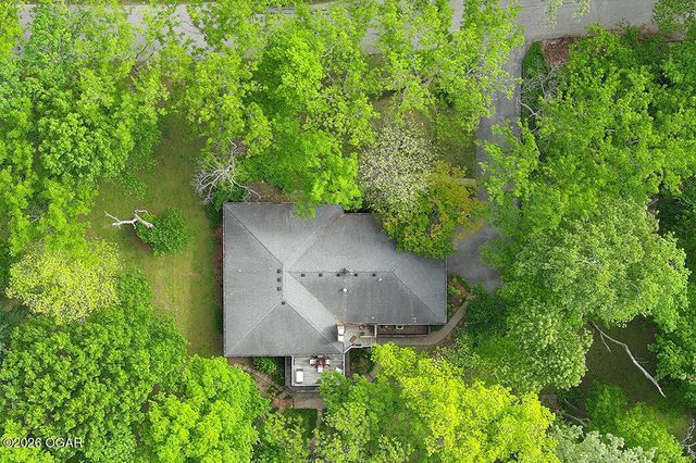 2615 E Melbourne Road, Springfield, MO 65804