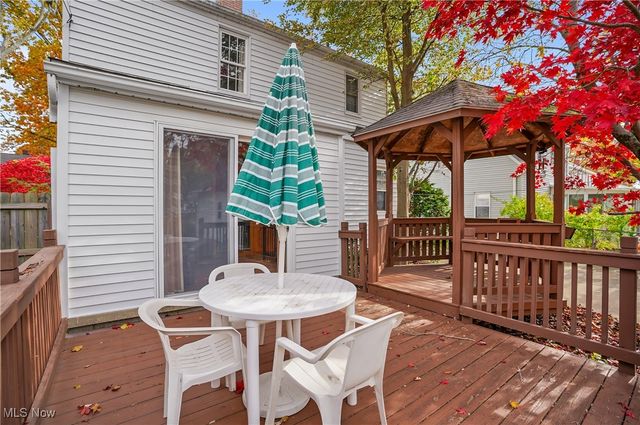 2474 16th Street, Cuyahoga Falls, OH 44223