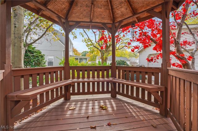 2474 16th Street, Cuyahoga Falls, OH 44223