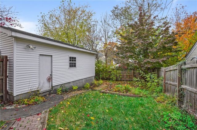 2474 16th Street, Cuyahoga Falls, OH 44223