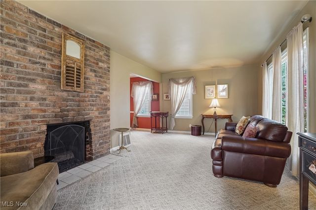 2474 16th Street, Cuyahoga Falls, OH 44223