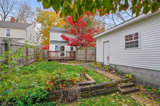 2474 16th Street, Cuyahoga Falls, OH 44223