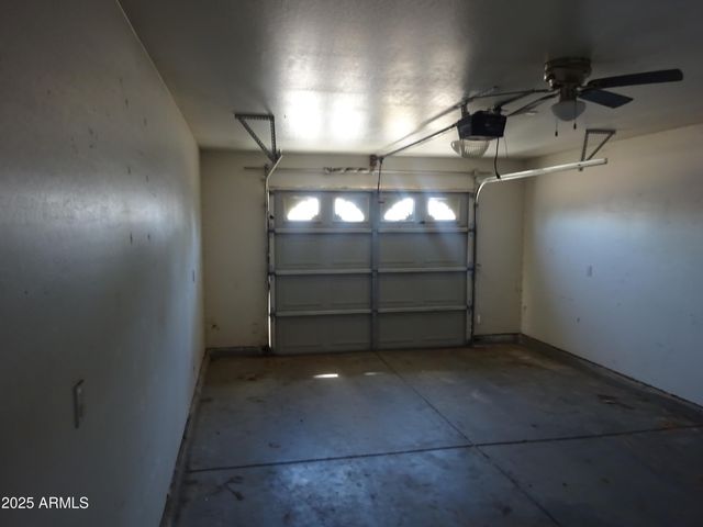 7148 N 48TH Avenue, Glendale, AZ 85301