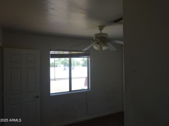 7148 N 48TH Avenue, Glendale, AZ 85301