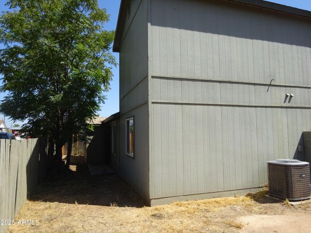 7148 N 48TH Avenue, Glendale, AZ 85301