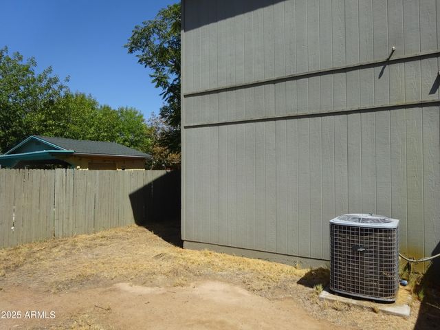 7148 N 48TH Avenue, Glendale, AZ 85301