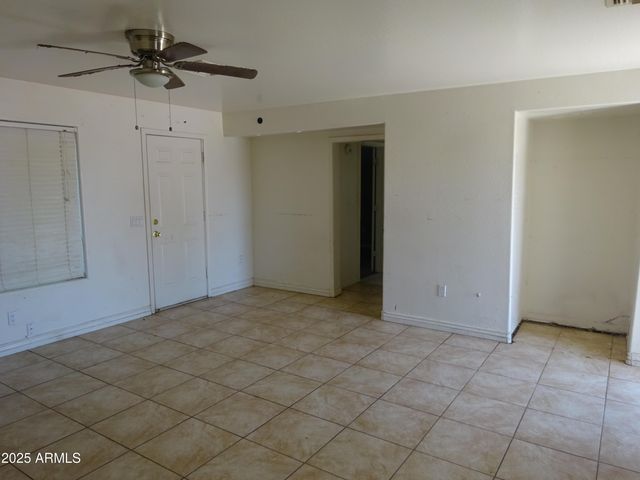 7148 N 48TH Avenue, Glendale, AZ 85301