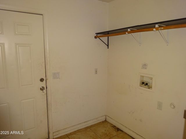 7148 N 48TH Avenue, Glendale, AZ 85301