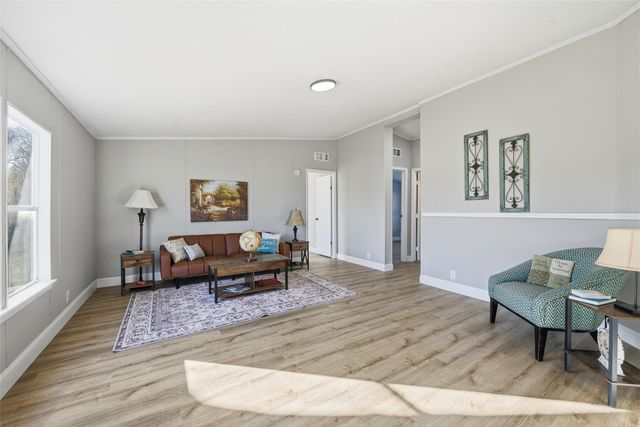 111 Jody Lane, Azle, TX 76020