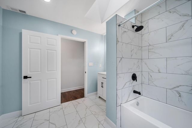 13404 Maple Road NE, Thornville, OH 43076