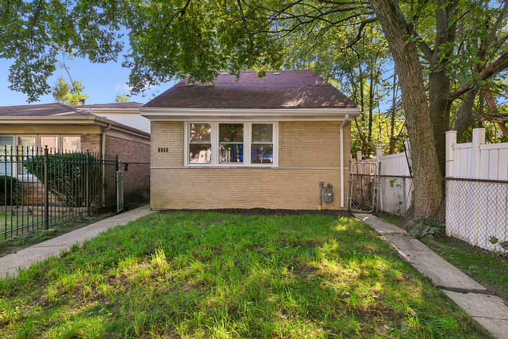 6853 S Langley Avenue, Chicago, IL 60637 — exterior