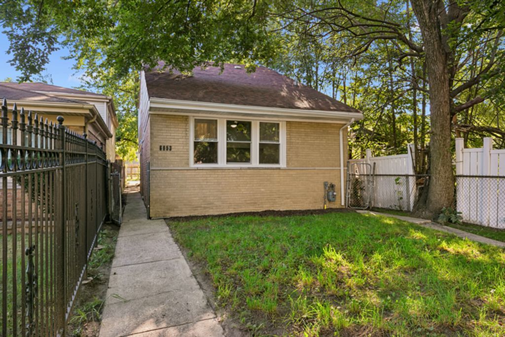 6853 S Langley Avenue, Chicago, IL 60637 — photo 2