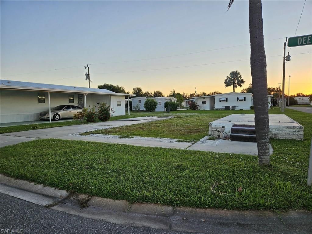2771 Deerfield DR, NORTH FORT MYERS, FL 33917 — photo 3