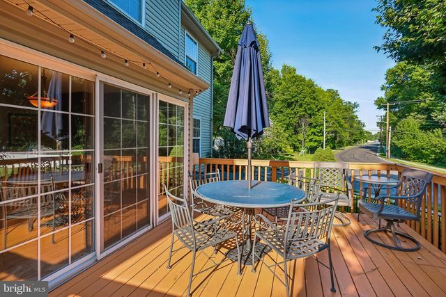 1 WOODMONT CT, Mantua, NJ 08051