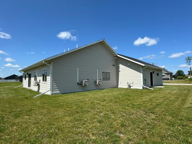 602 Lincoln Street SE, Warroad, MN 56763