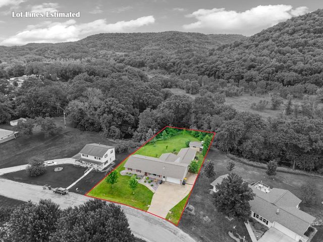1497 Claudia AVENUE, La Crescent, MN 55947