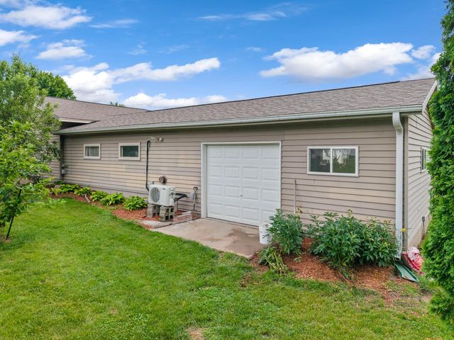 1497 Claudia AVENUE, La Crescent, MN 55947