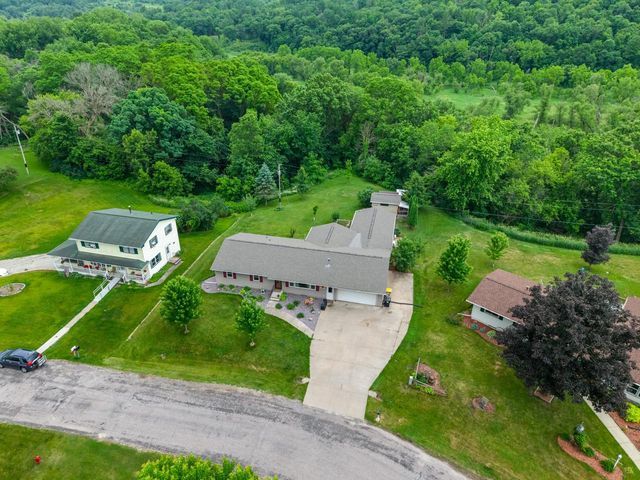1497 Claudia AVENUE, La Crescent, MN 55947