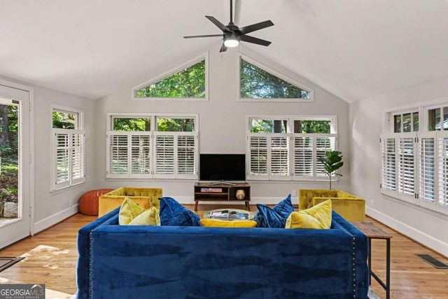 905 Homewood Court, Decatur, GA 30033