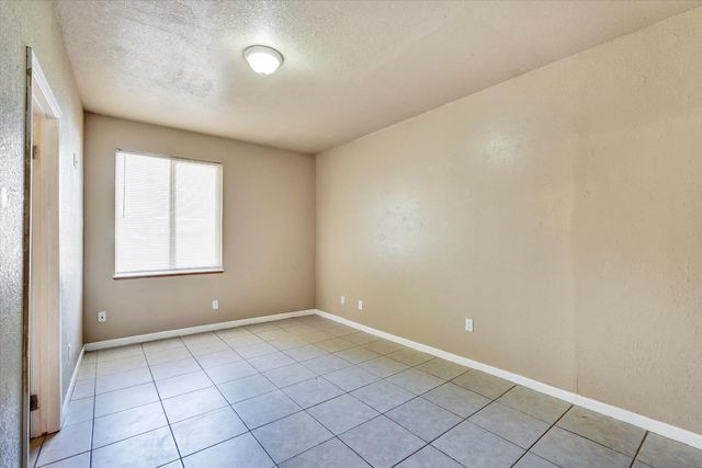 3620 24th Ave, Sacramento, CA 95820