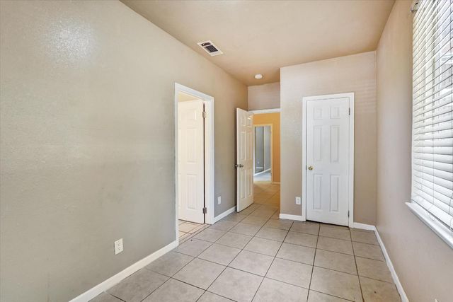 3620 24th Ave, Sacramento, CA 95820