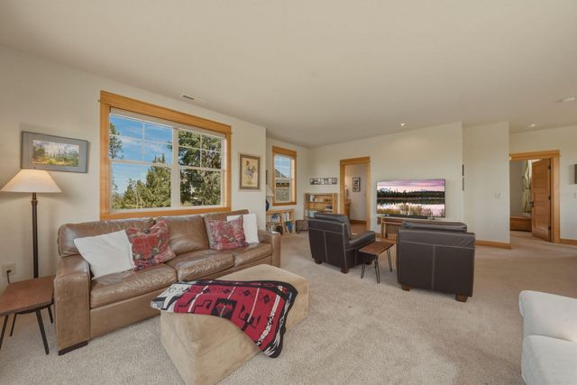 11058 Desert Sky Loop, Redmond, OR 97756