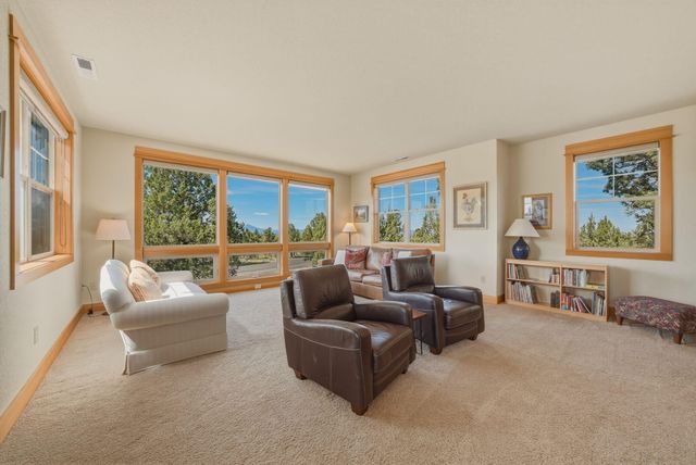 11058 Desert Sky Loop, Redmond, OR 97756