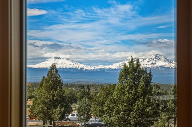 11058 Desert Sky Loop, Redmond, OR 97756