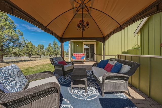 11058 Desert Sky Loop, Redmond, OR 97756