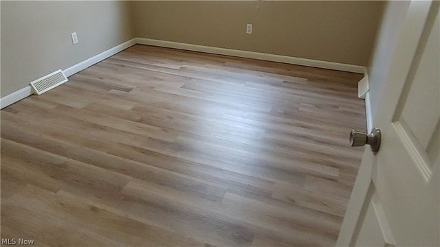 634 Sumner Street UP, Akron, OH 44311