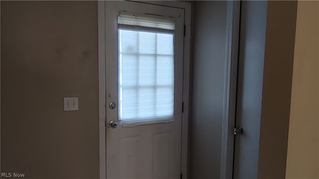 634 Sumner Street UP, Akron, OH 44311