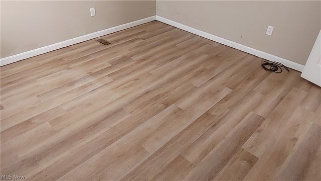 634 Sumner Street UP, Akron, OH 44311