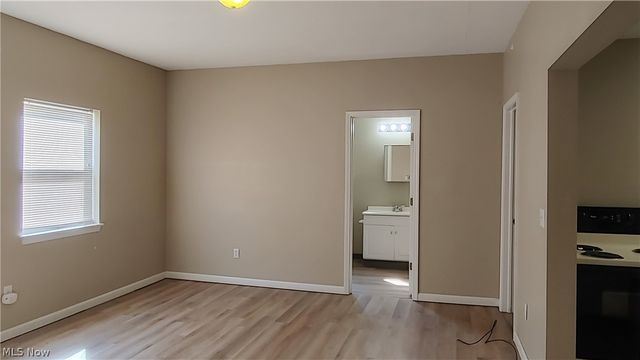 634 Sumner Street UP, Akron, OH 44311