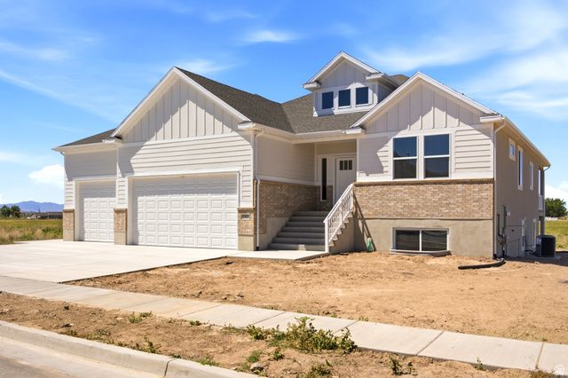 4964 W 3200 S, West Haven, UT 84401