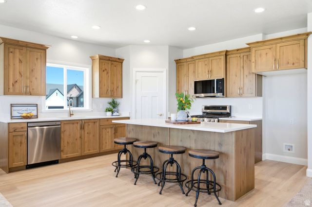 4964 W 3200 S, West Haven, UT 84401
