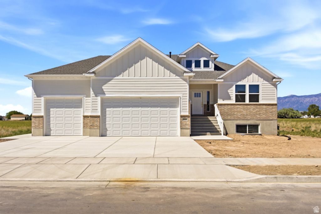 4964 W 3200 S, West Haven, UT 84401