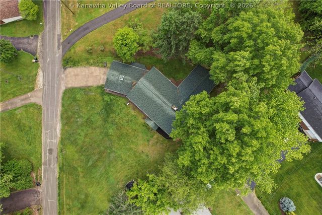 108 Elm Street, Elkview, WV 25071