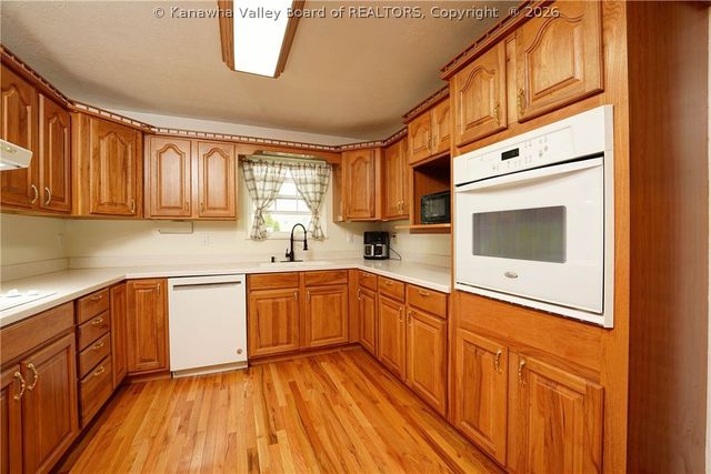 108 Elm Street, Elkview, WV 25071