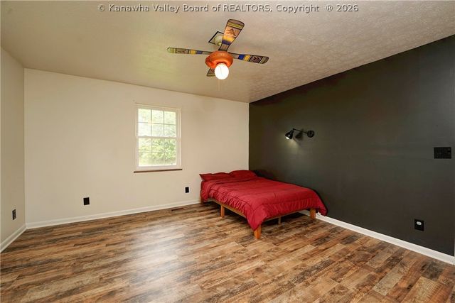 108 Elm Street, Elkview, WV 25071