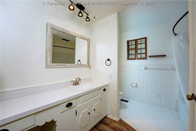 108 Elm Street, Elkview, WV 25071