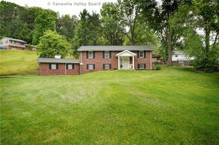 108 Elm Street, Elkview, WV 25071