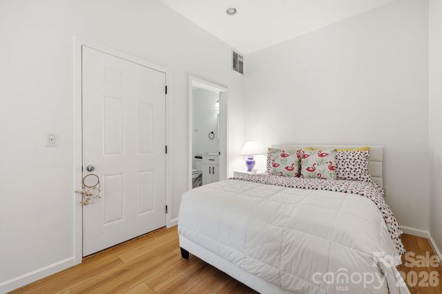 5 Terrace Court, Asheville, NC 28804