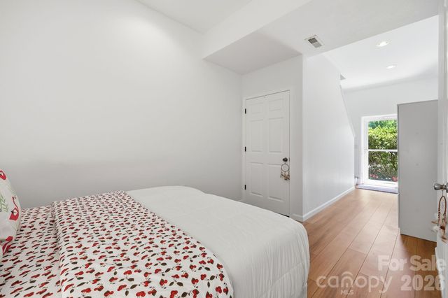 5 Terrace Court, Asheville, NC 28804