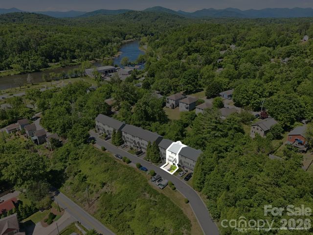 5 Terrace Court, Asheville, NC 28804